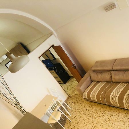 Annandre Apartment โปลีญาโนอามาเร ภายนอก รูปภาพ