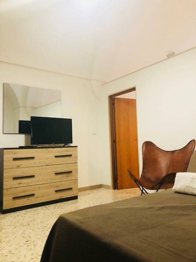 Annandre Apartment โปลีญาโนอามาเร ภายนอก รูปภาพ