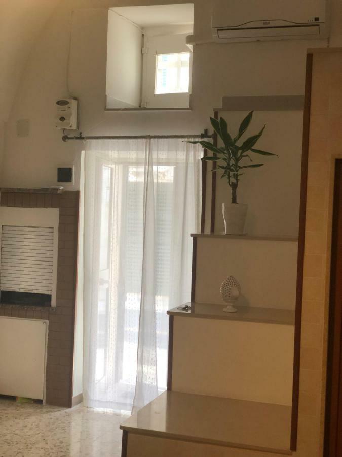 Annandre Apartment โปลีญาโนอามาเร ภายนอก รูปภาพ