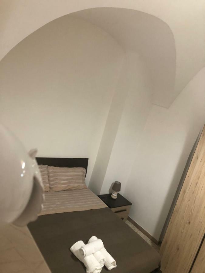 Annandre Apartment โปลีญาโนอามาเร ภายนอก รูปภาพ