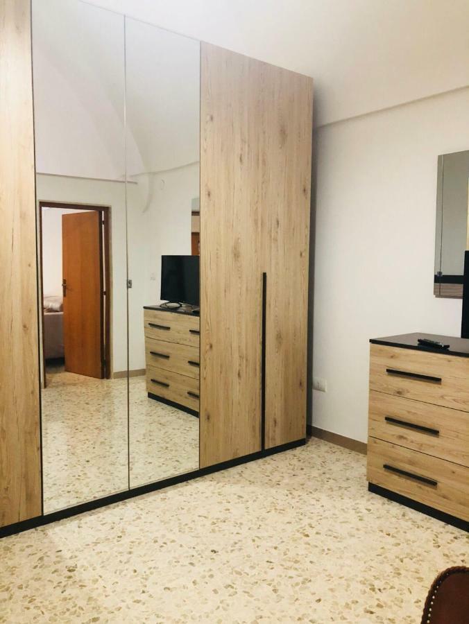 Annandre Apartment โปลีญาโนอามาเร ภายนอก รูปภาพ